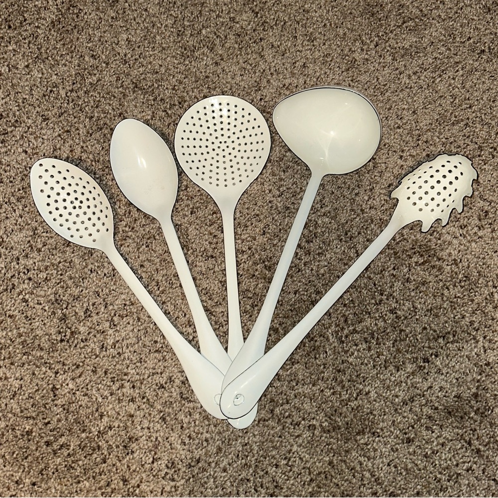 NWOT kitchen utensils